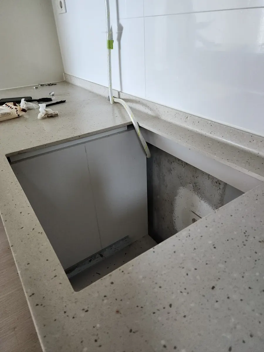 가스오븐 철거 — 위에서 본 빈 칸